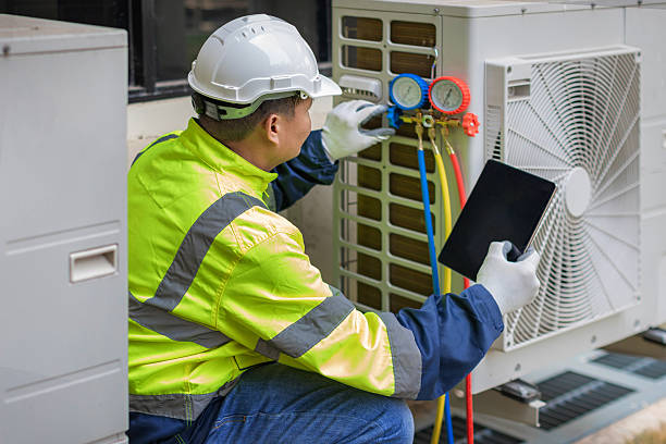 Professional Ac Installation technician working in Windfall, IN